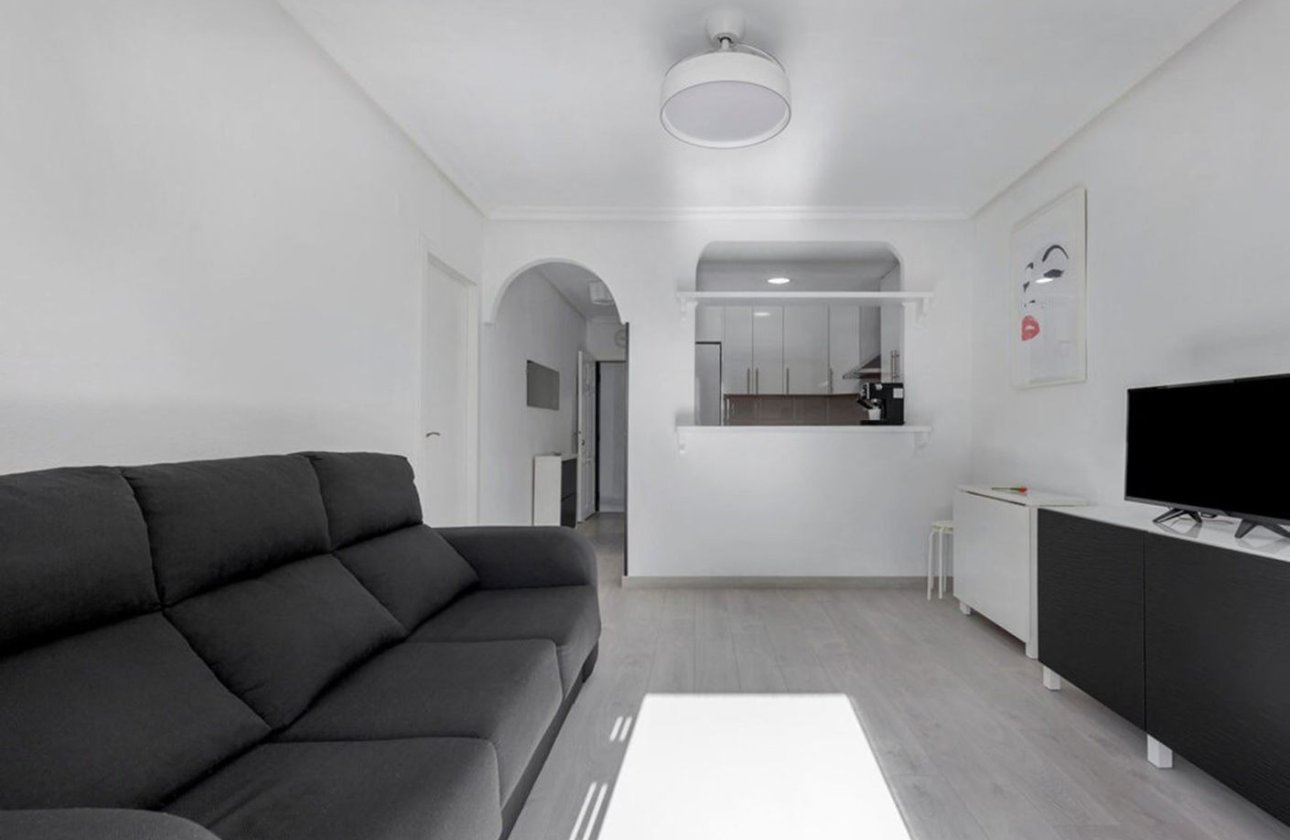 Resale - Apartment / flat - Torrevieja - La Mata