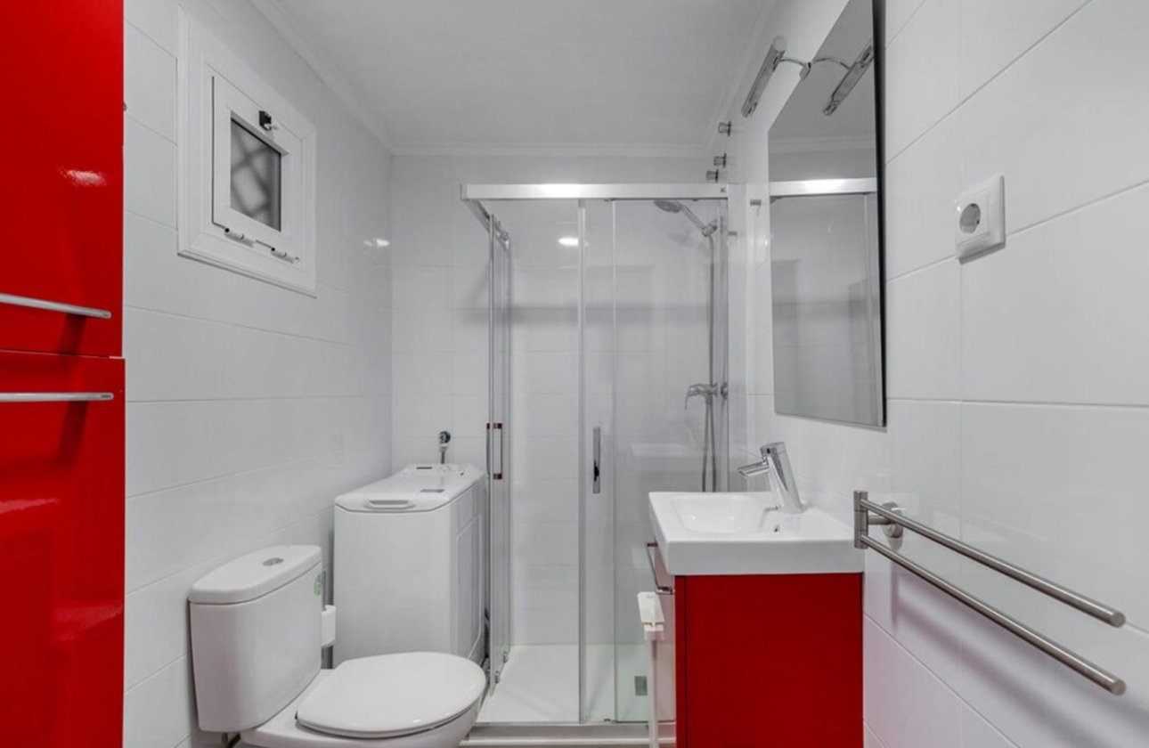 Resale - Apartment / flat - Torrevieja - La Mata