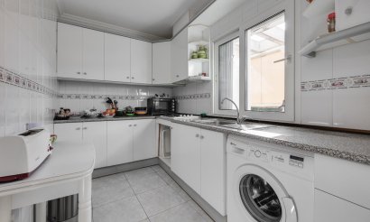 Resale - Apartment / flat - Torrevieja - Parque de Las Naciones