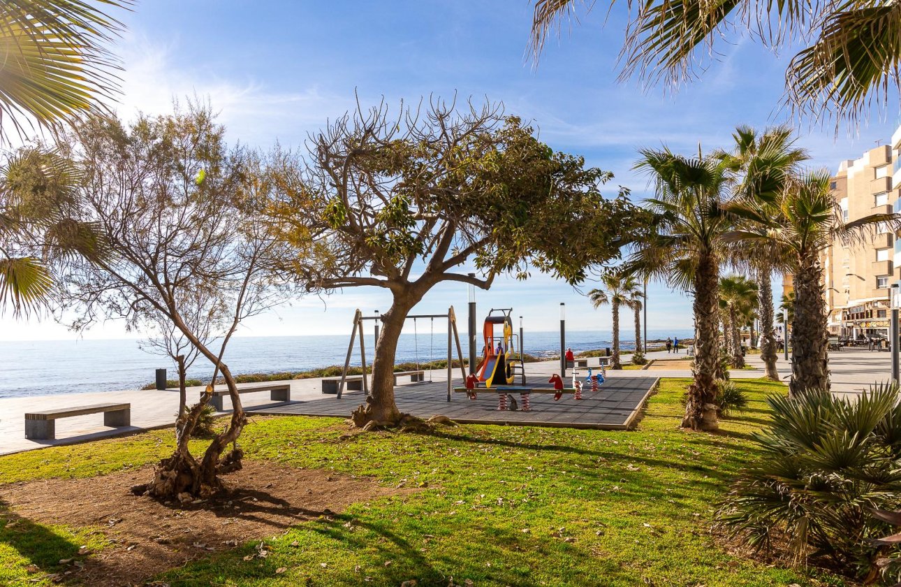 Resale - Apartment / flat - Torrevieja - Parque de Las Naciones