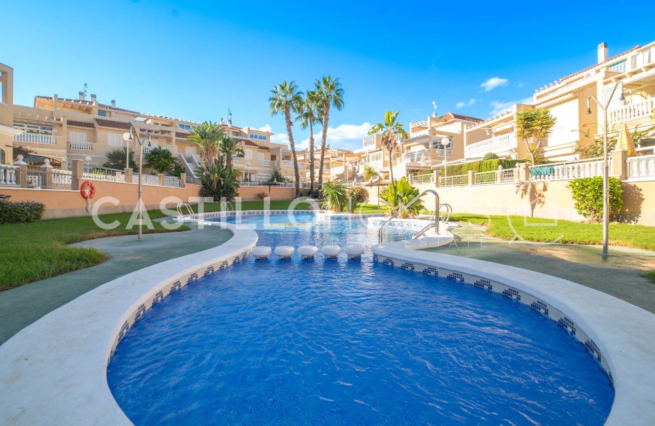 Resale - Townhouse - Orihuela Costa - La Zenia