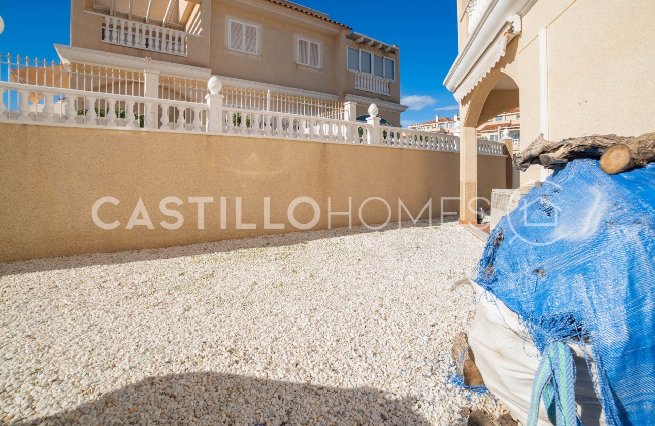 Resale - Townhouse - Orihuela Costa - La Zenia