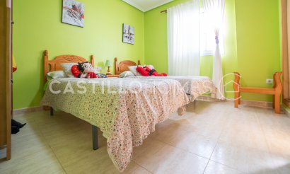 Resale - Townhouse - Orihuela Costa - La Zenia