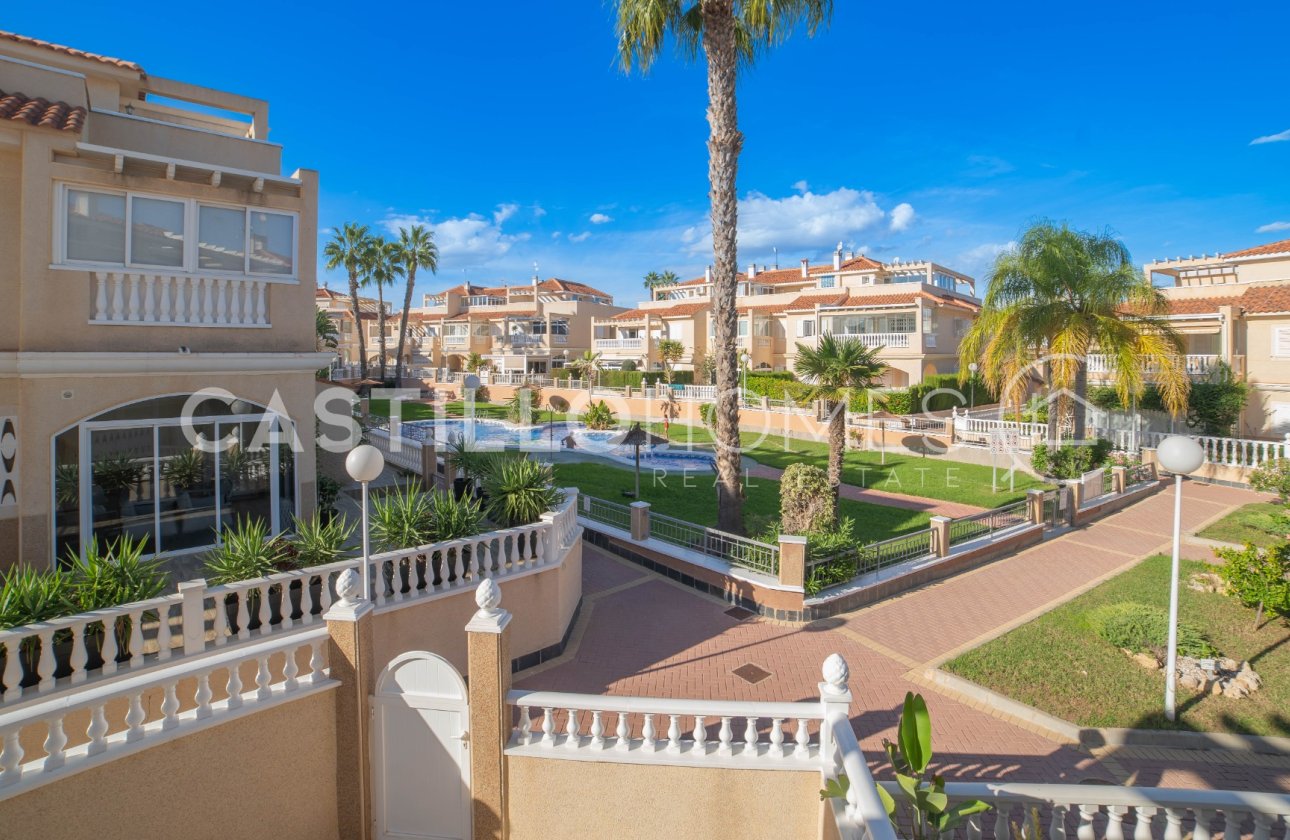 Resale - Townhouse - Orihuela Costa - La Zenia