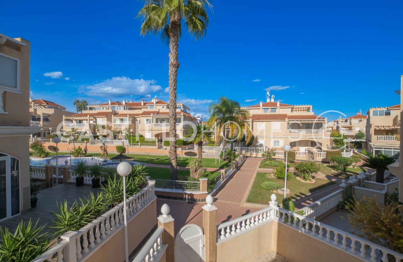 Resale - Townhouse - Orihuela Costa - La Zenia