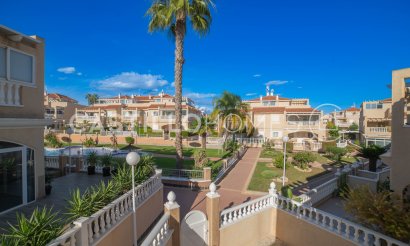 Resale - Townhouse - Orihuela Costa - La Zenia