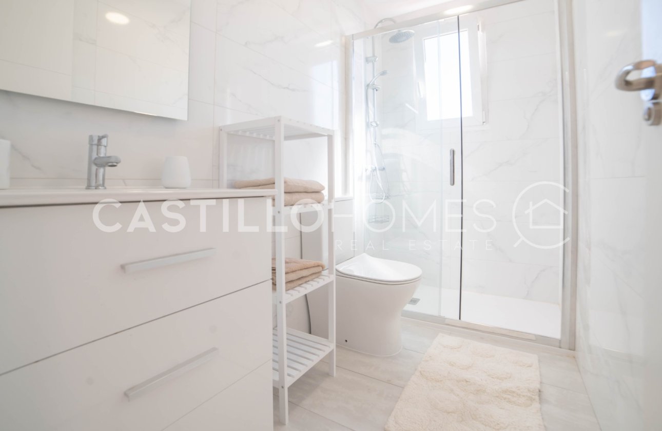 Resale - Apartment / flat - Orihuela Costa - Punta Prima