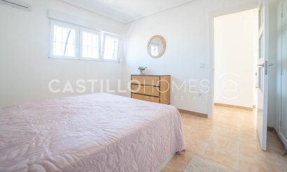 Resale - Apartment / flat - Orihuela Costa - Punta Prima