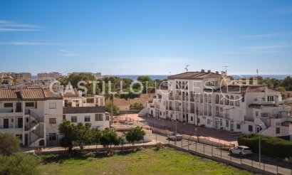Resale - Apartment / flat - Orihuela Costa - Punta Prima