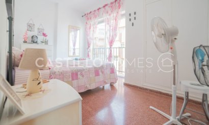 Resale - Apartment / flat - Torrevieja - Playa de los Locos
