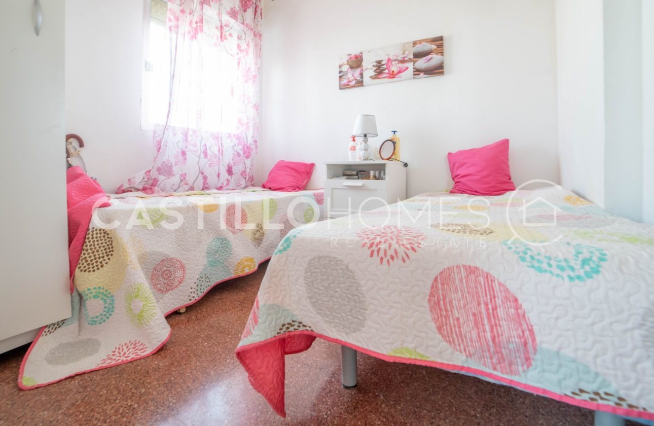 Resale - Apartment / flat - Torrevieja - Playa de los Locos