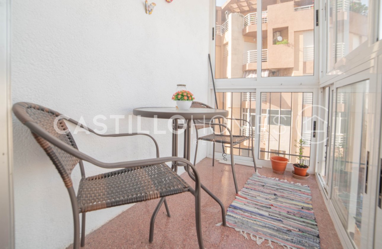 Resale - Apartment / flat - Torrevieja - Playa de los Locos