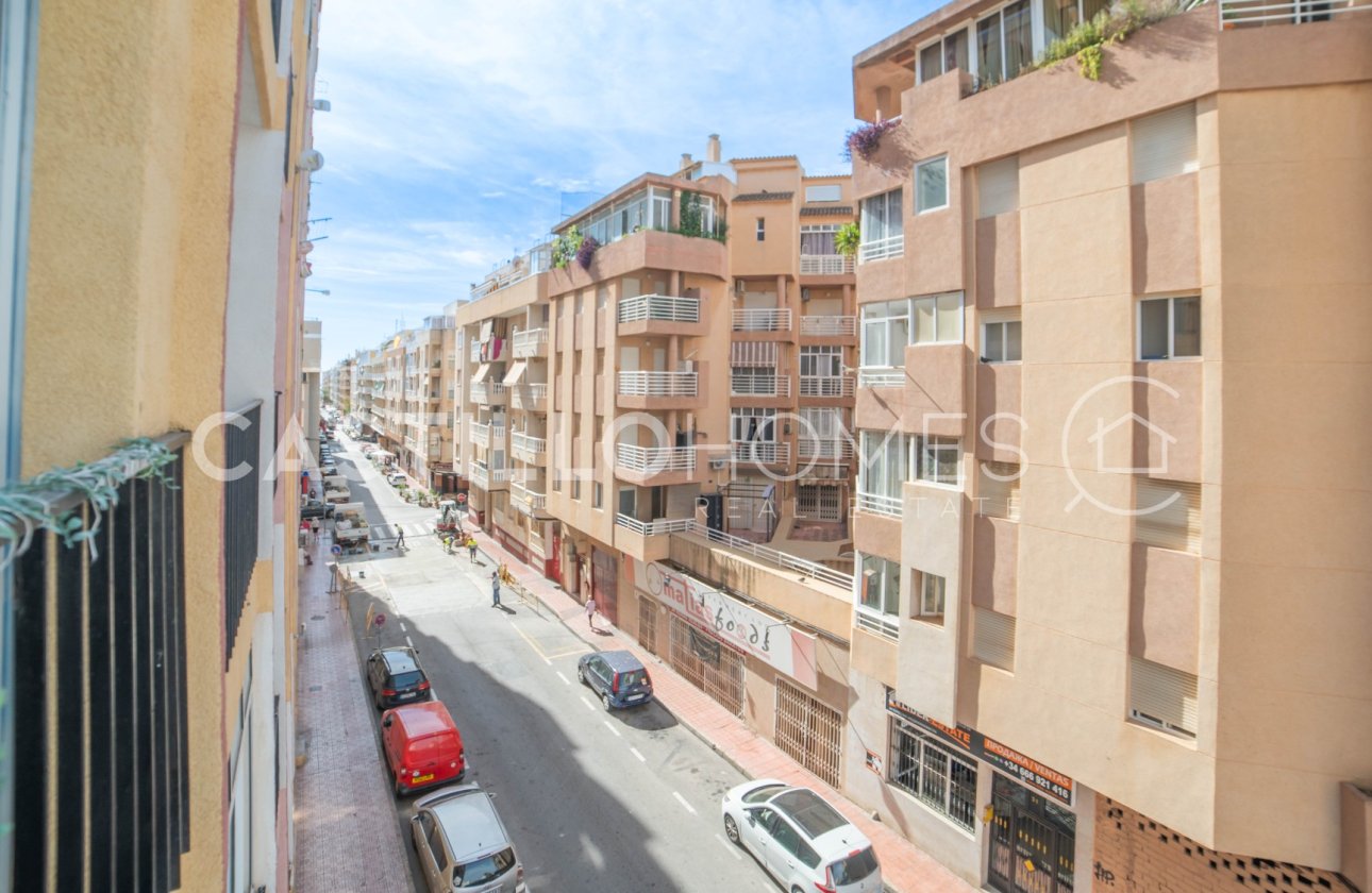 Resale - Apartment / flat - Torrevieja - Playa de los Locos