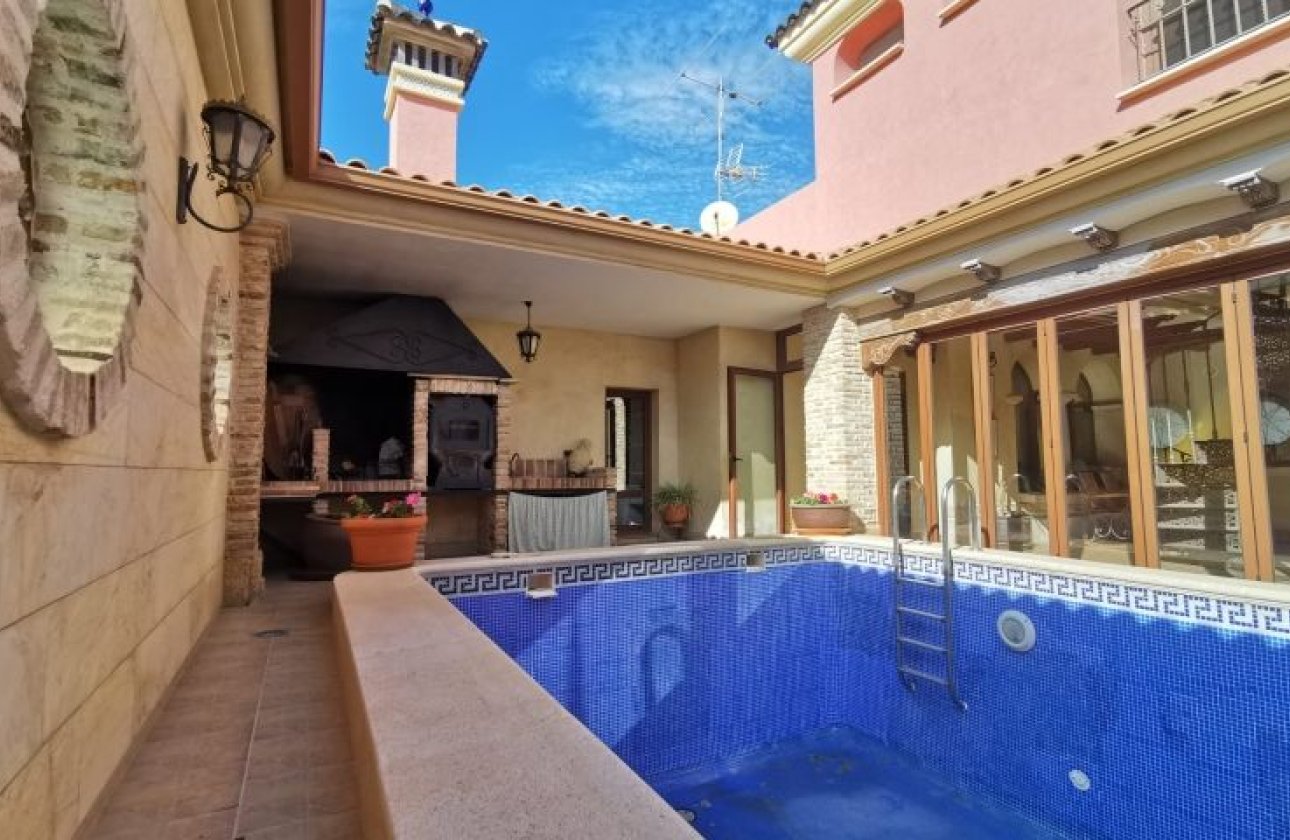 Resale - Villa - Orihuela Costa - Orihuela