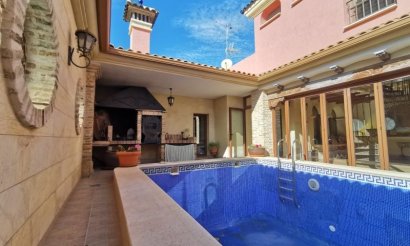 Resale - Villa - Orihuela Costa - Orihuela