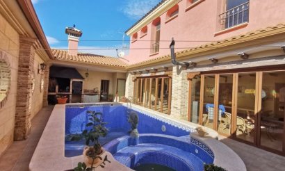 Resale - Villa - Orihuela Costa - Orihuela