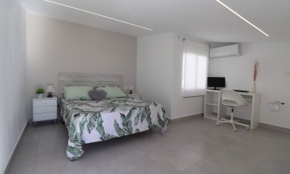 Resale - Townhouse - Torrevieja - San Luis