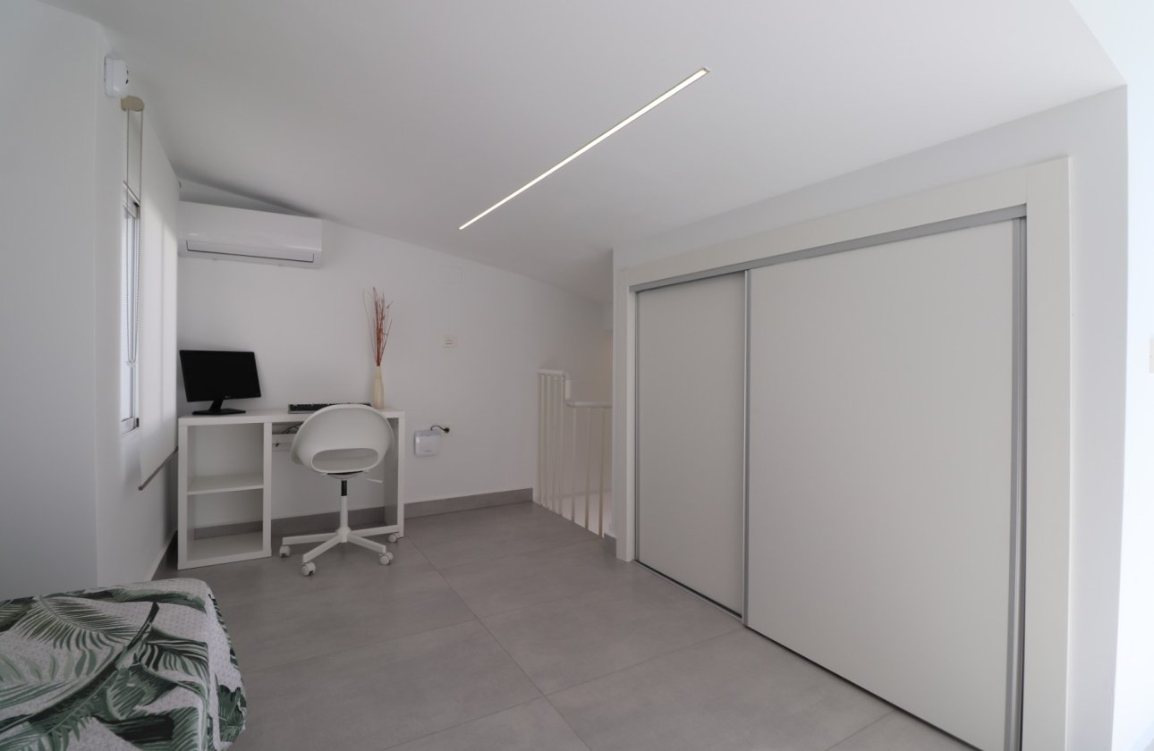 Resale - Townhouse - Torrevieja - San Luis