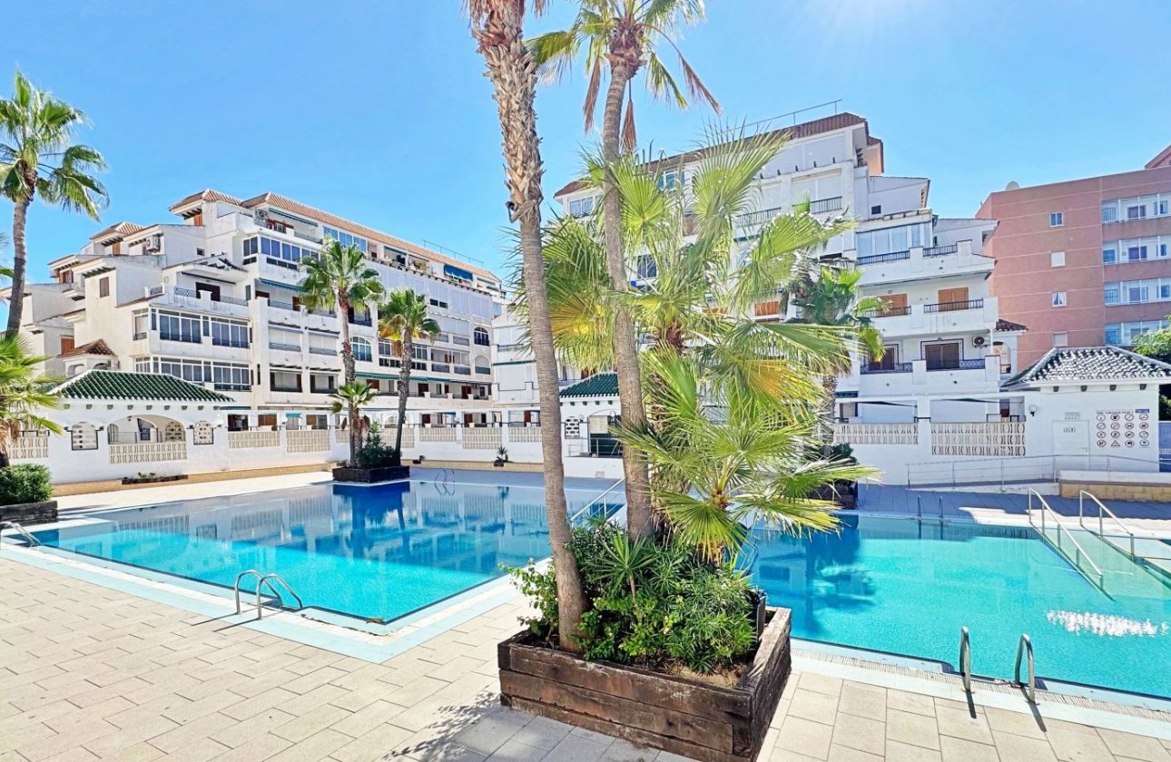 Resale - Apartment / flat - Torrevieja - La Mata