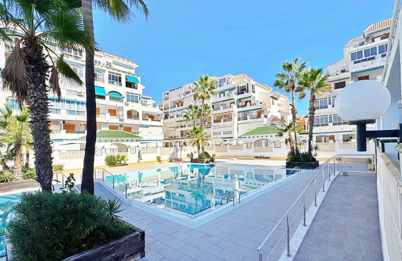 Resale - Apartment / flat - Torrevieja - La Mata