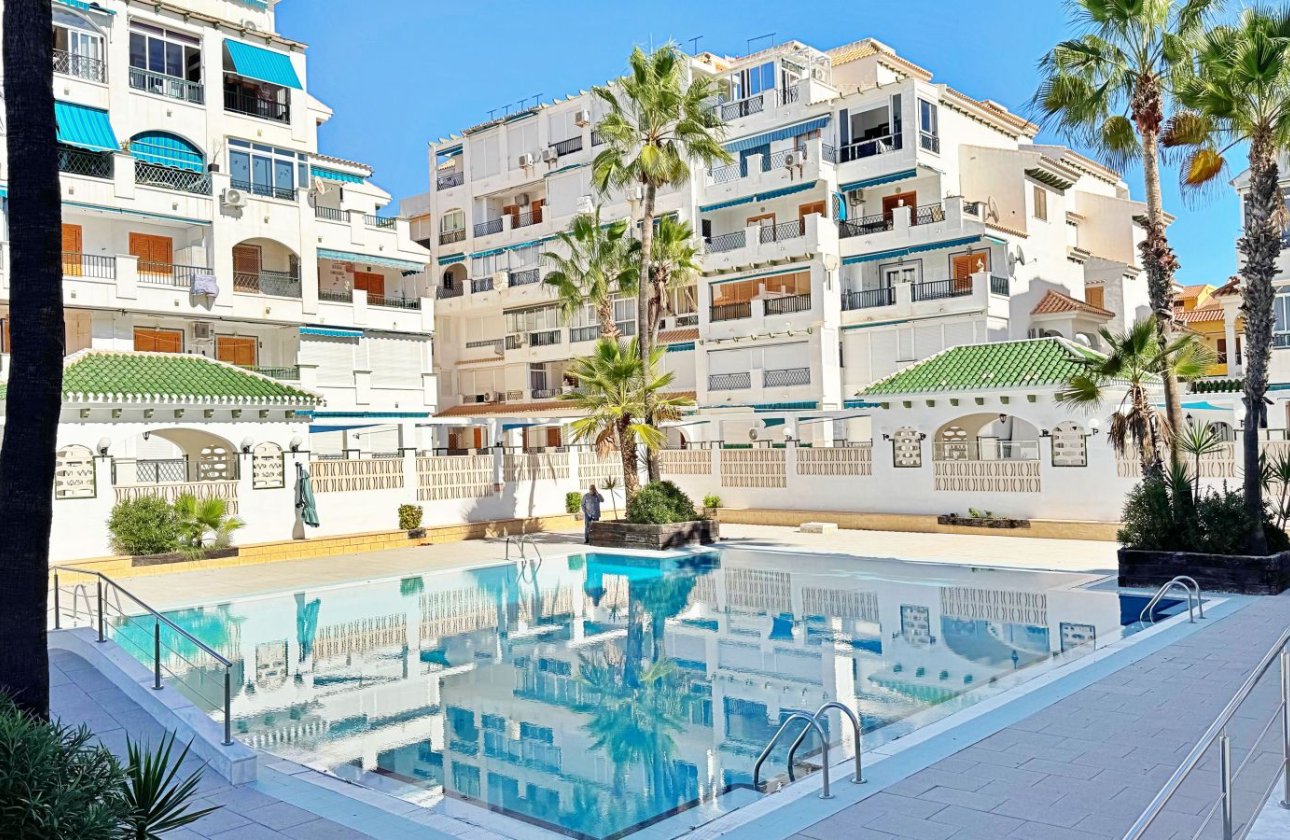 Resale - Apartment / flat - Torrevieja - La Mata