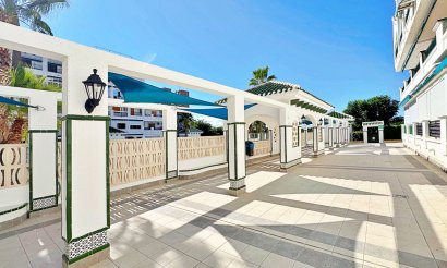 Resale - Apartment / flat - Torrevieja - La Mata
