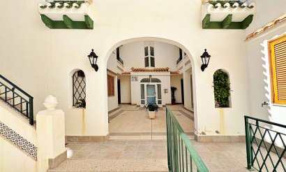 Resale - Apartment / flat - Torrevieja - La Mata