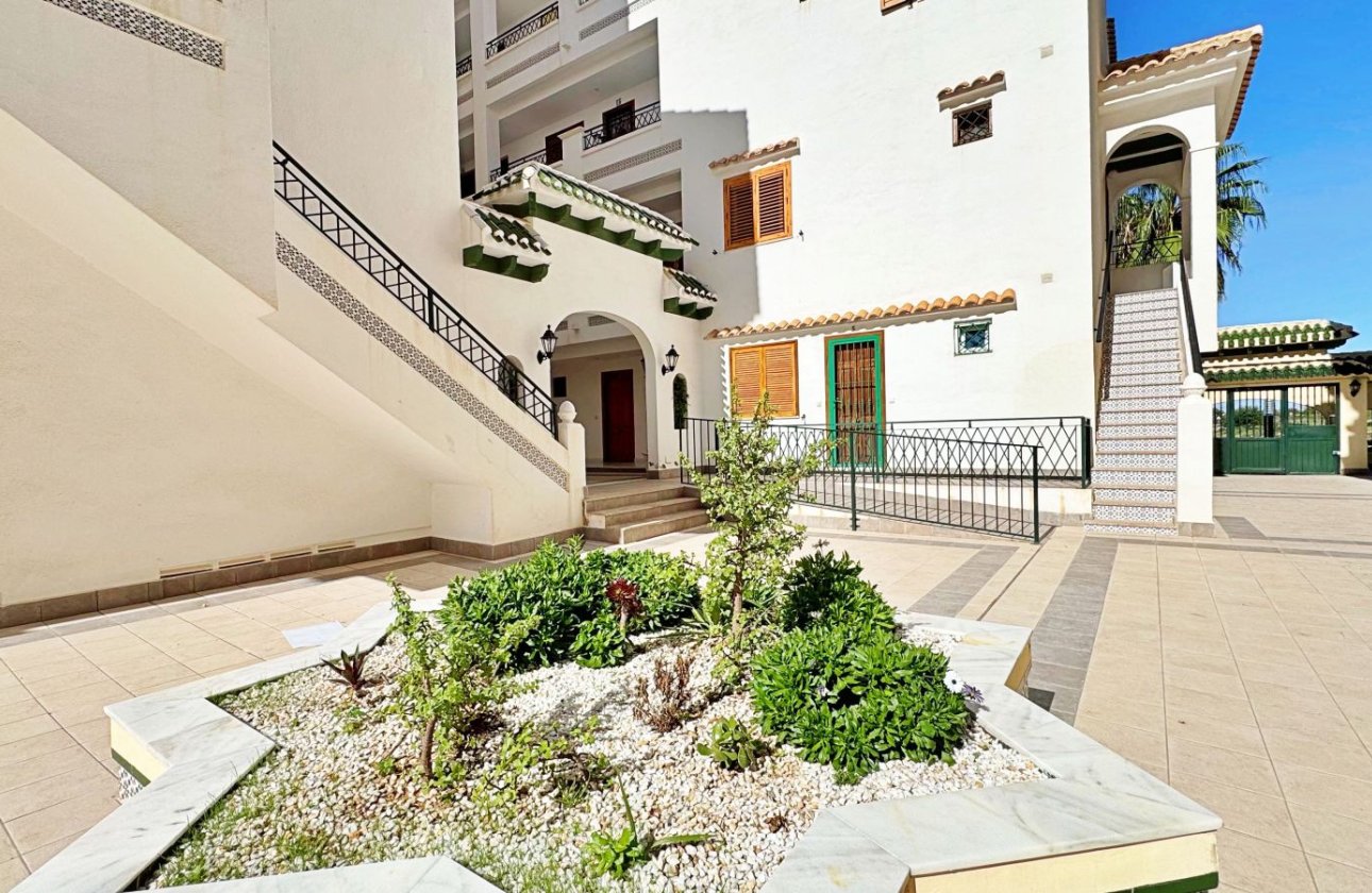 Resale - Apartment / flat - Torrevieja - La Mata