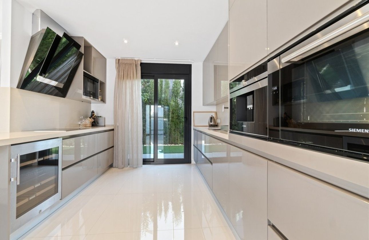 Resale - Villa - Orihuela Costa - Agua Marina