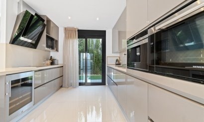 Resale - Villa - Orihuela Costa - Agua Marina