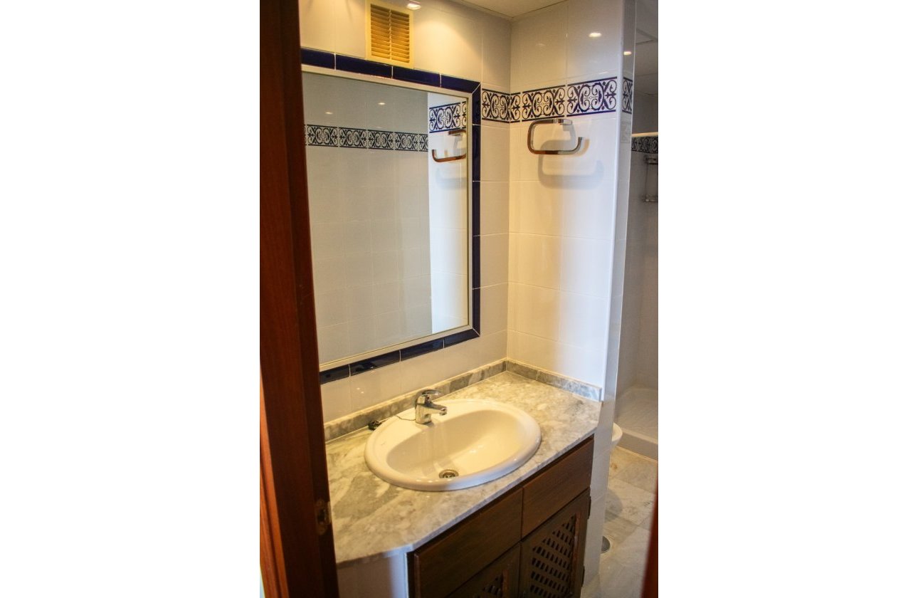 Resale - Apartment / flat - Torrevieja - Playa de los Locos