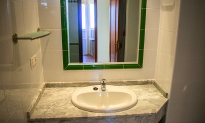 Resale - Apartment / flat - Torrevieja - Playa de los Locos
