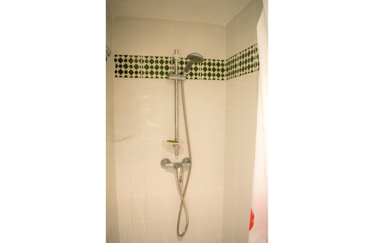 Resale - Apartment / flat - Torrevieja - Playa de los Locos