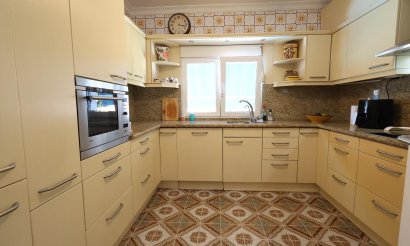 Resale - Townhouse - Torrevieja - Punta prima