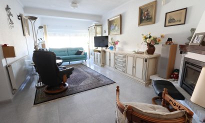 Resale - Townhouse - Torrevieja - Punta prima