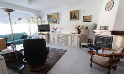 Resale - Townhouse - Torrevieja - Punta prima