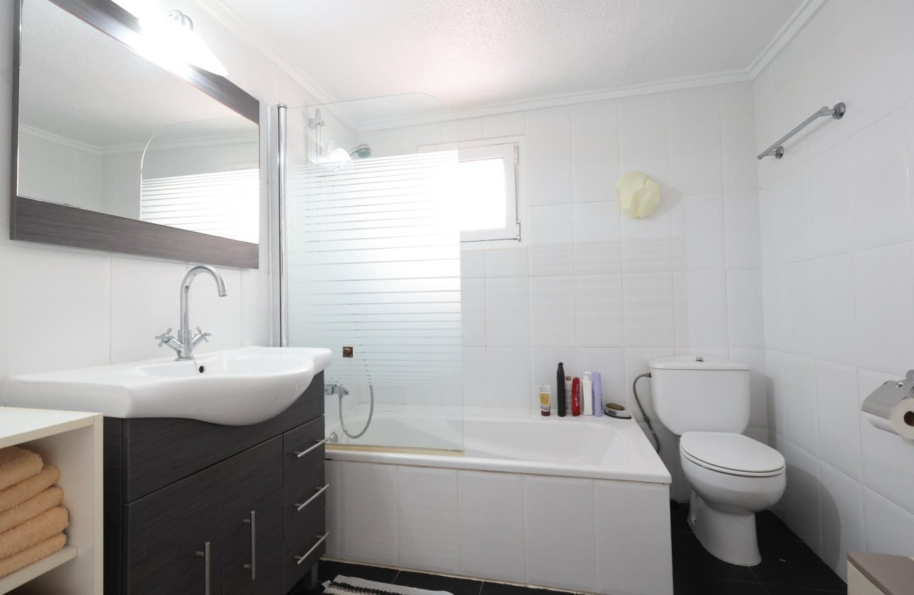 Resale - Townhouse - Torrevieja - Punta prima