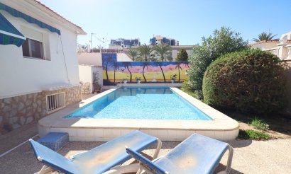 Resale - Townhouse - Torrevieja - Punta prima