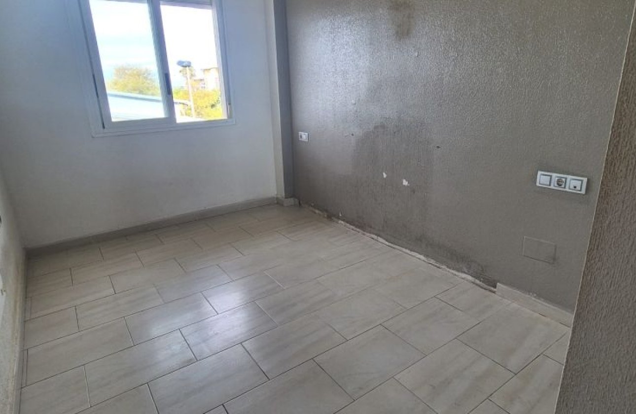 Resale - Apartment / flat - Torrevieja