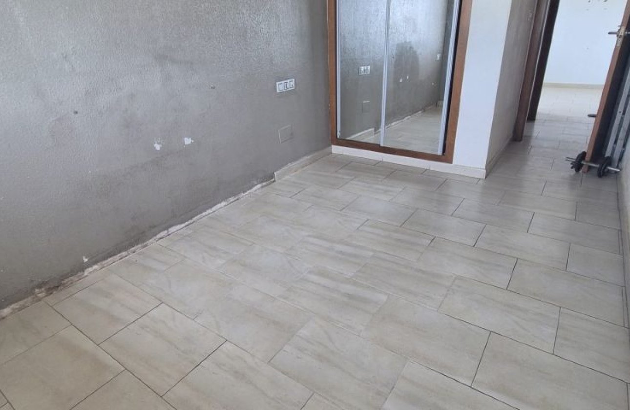 Resale - Apartment / flat - Torrevieja