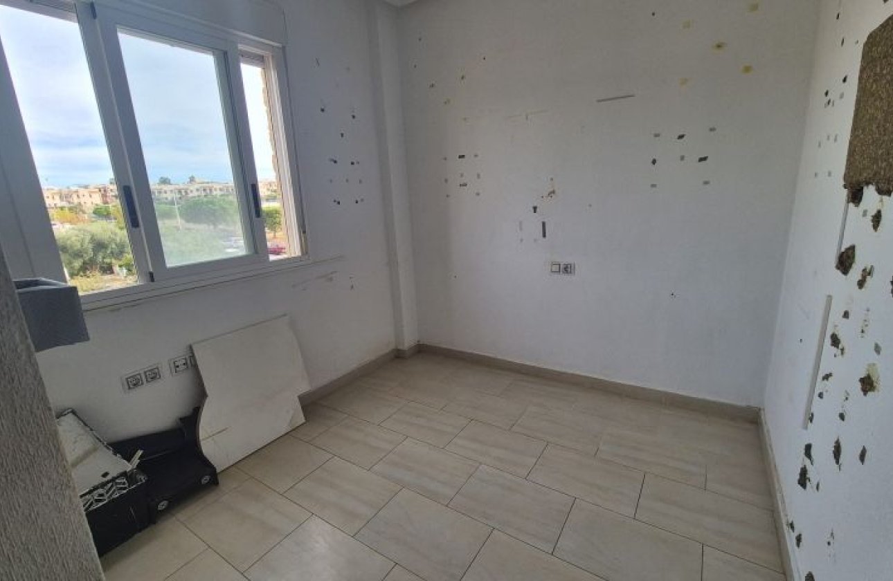 Resale - Apartment / flat - Torrevieja