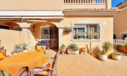 Resale - Townhouse - Orihuela Costa - Villamartín