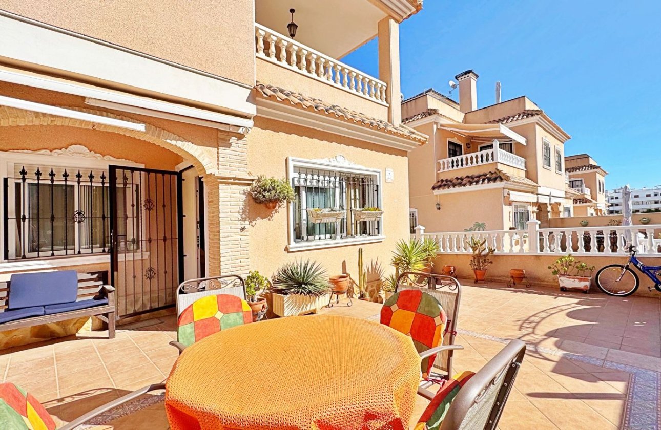 Resale - Townhouse - Orihuela Costa - Villamartín