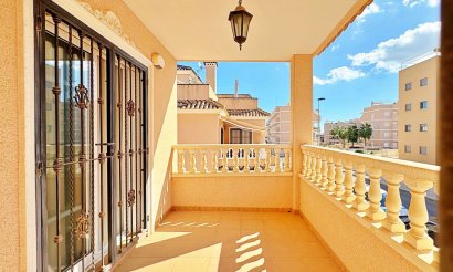 Resale - Townhouse - Orihuela Costa - Villamartín