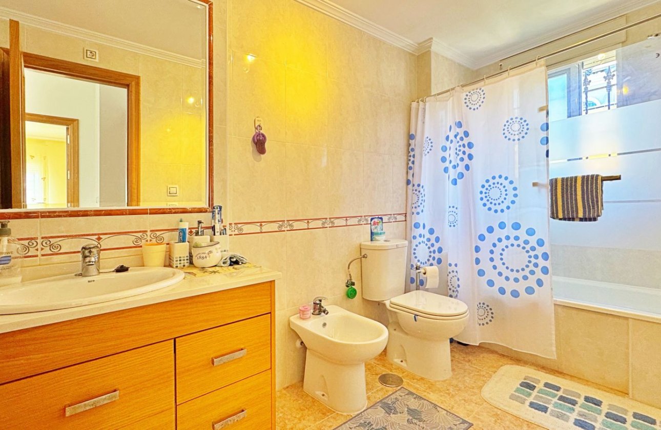 Resale - Townhouse - Orihuela Costa - Villamartín