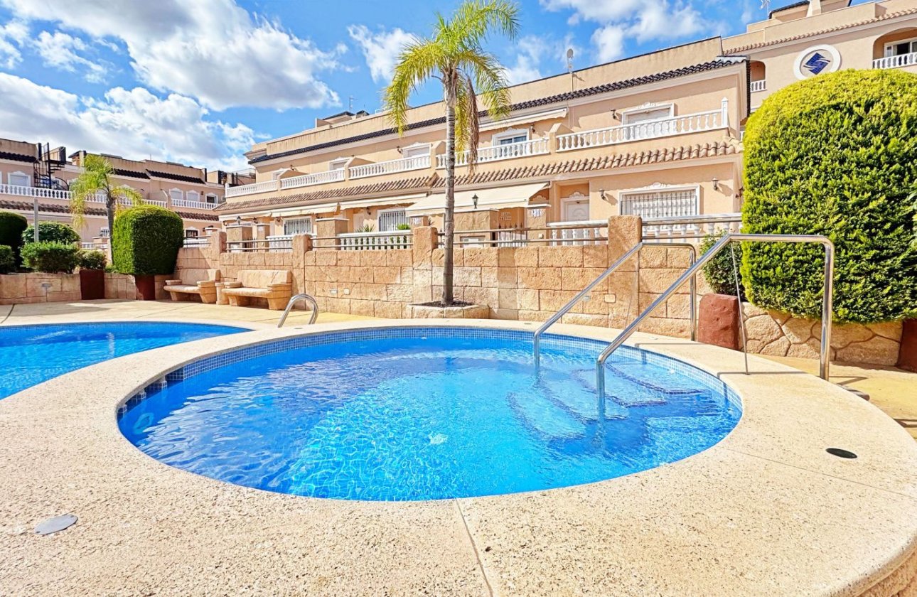 Resale - Townhouse - Orihuela Costa - Villamartín