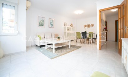 Resale - Apartment / flat - Torrevieja - Centro