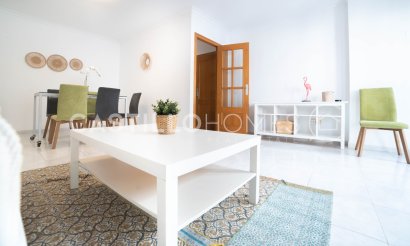 Resale - Apartment / flat - Torrevieja - Centro