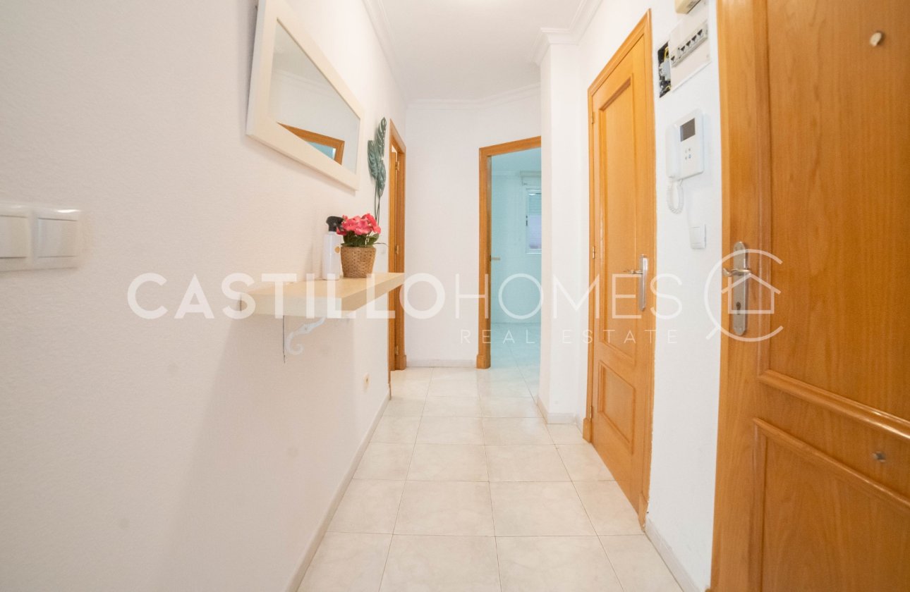 Resale - Apartment / flat - Torrevieja - Centro