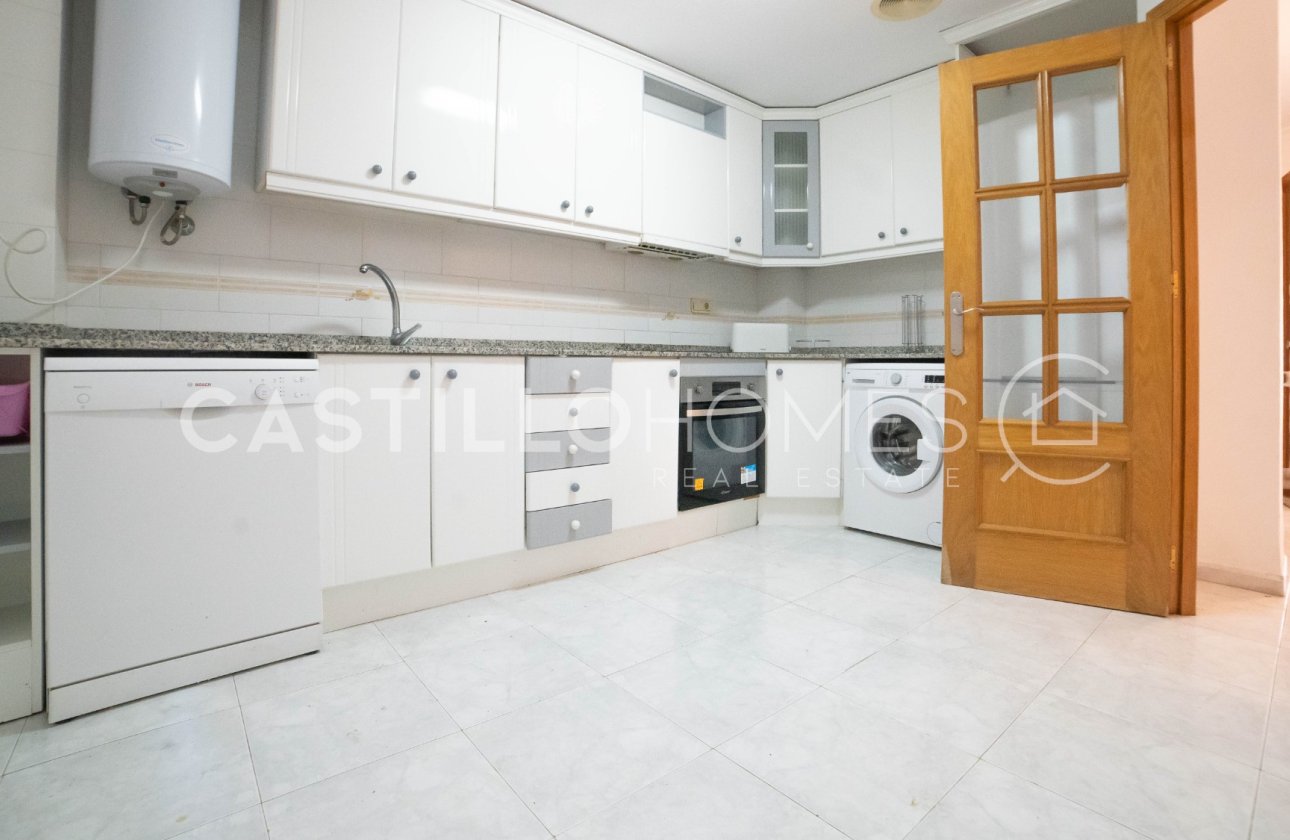 Resale - Apartment / flat - Torrevieja - Centro